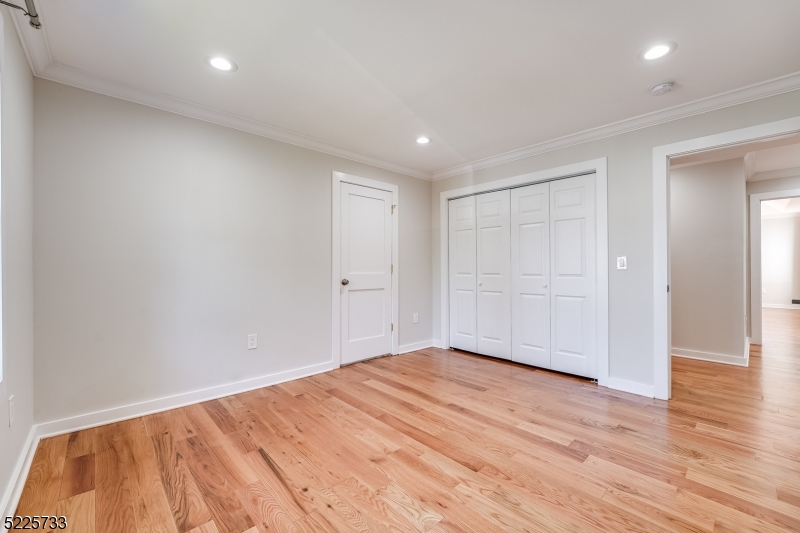 Knollwood - Residential