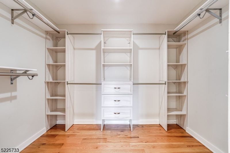 Knollwood - Residential