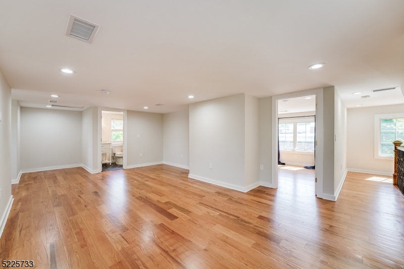 Knollwood - Residential