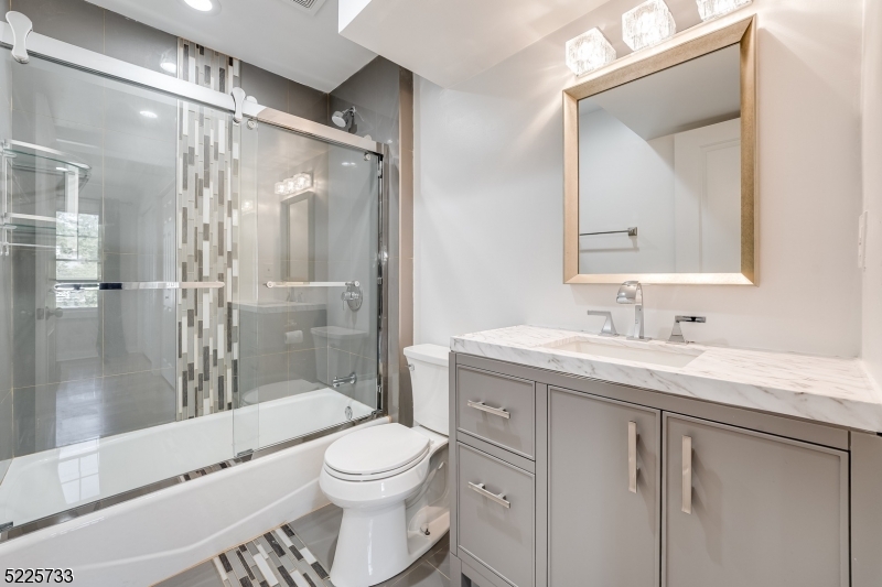 Knollwood - Residential