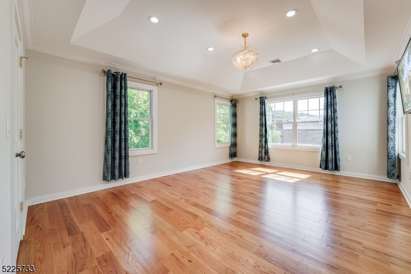 Knollwood - Residential