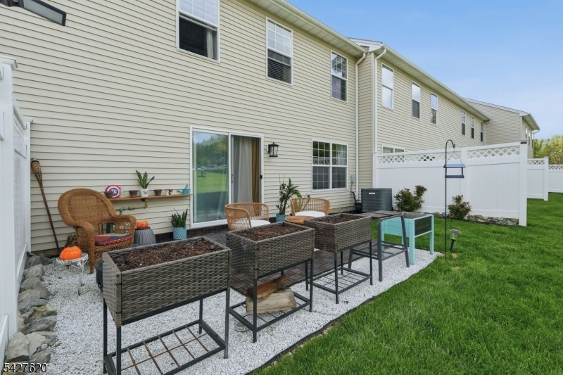 Ridgefield Commons - Residential