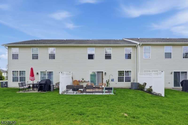 Ridgefield Commons - Residential