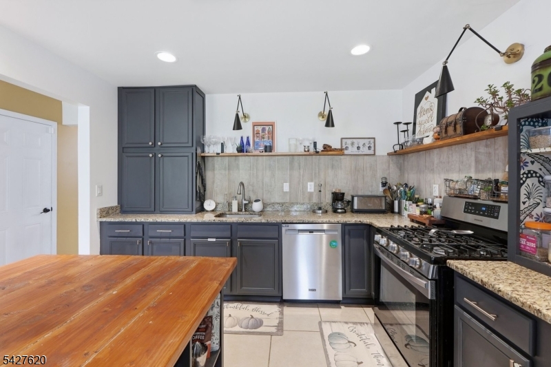 Ridgefield Commons - Residential