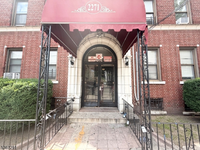 Kennedy blvd - Residential