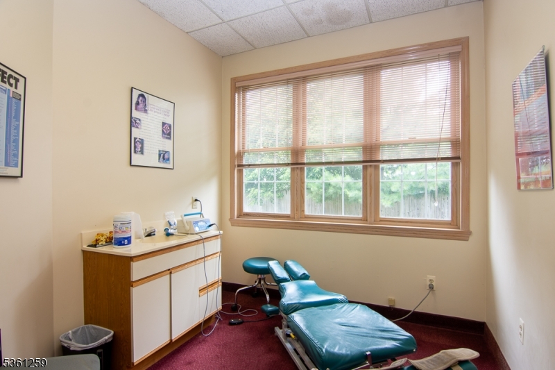 Crosspointe - Commercial Sale