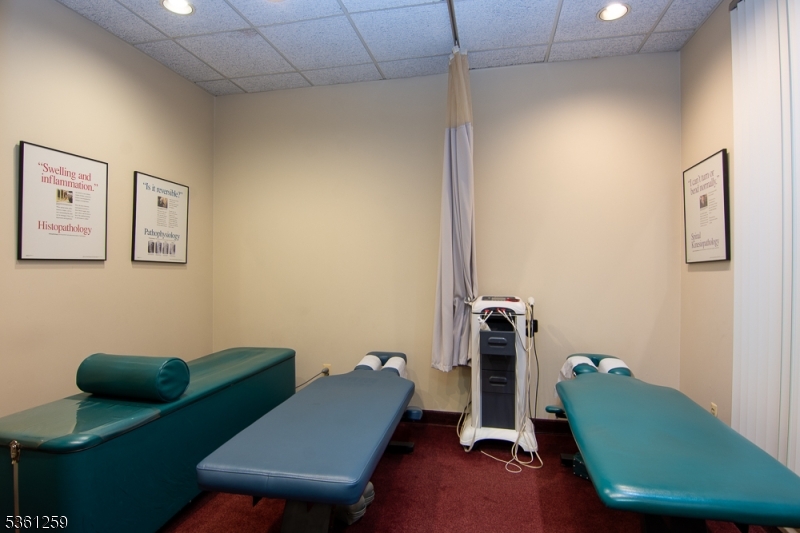 Crosspointe - Commercial Sale