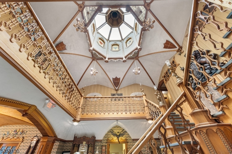 Old Egg Auction - Commercial Lease