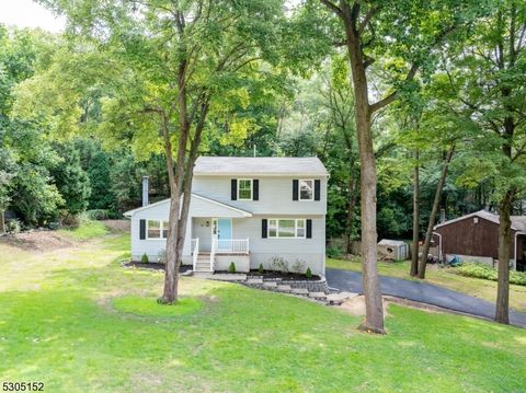 54 Woodland Dr, Vernon Twp., NJ 07462 - MLS#: 3917742