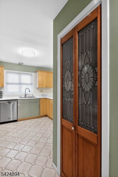 ESSEX GREENS VILLAS - Residential