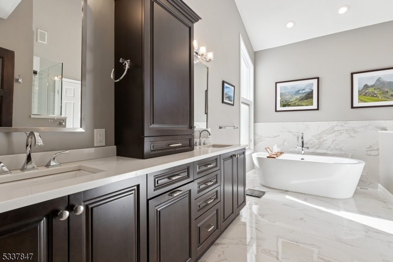 The Summit - Residential