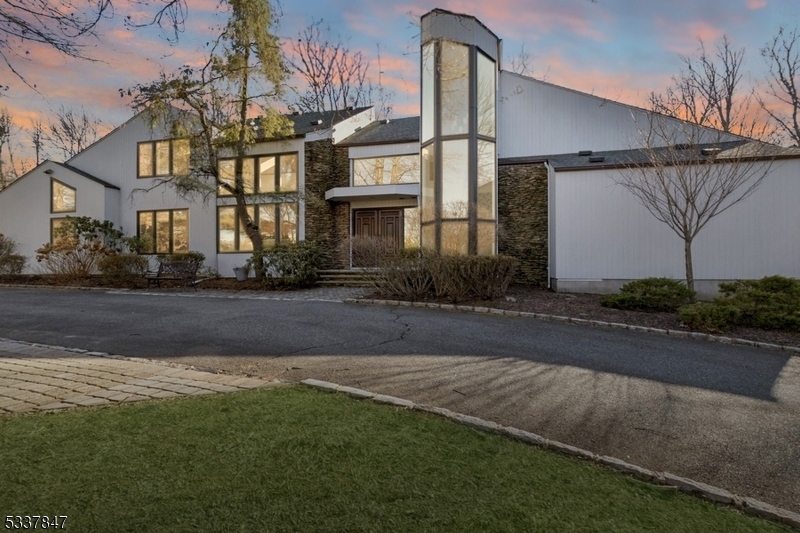 The Summit - Residential