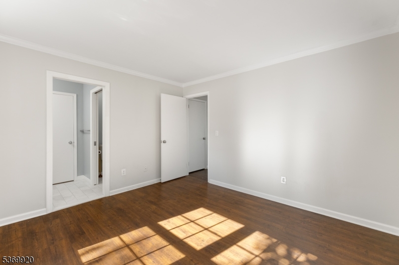 Long Meadow - Residential Lease