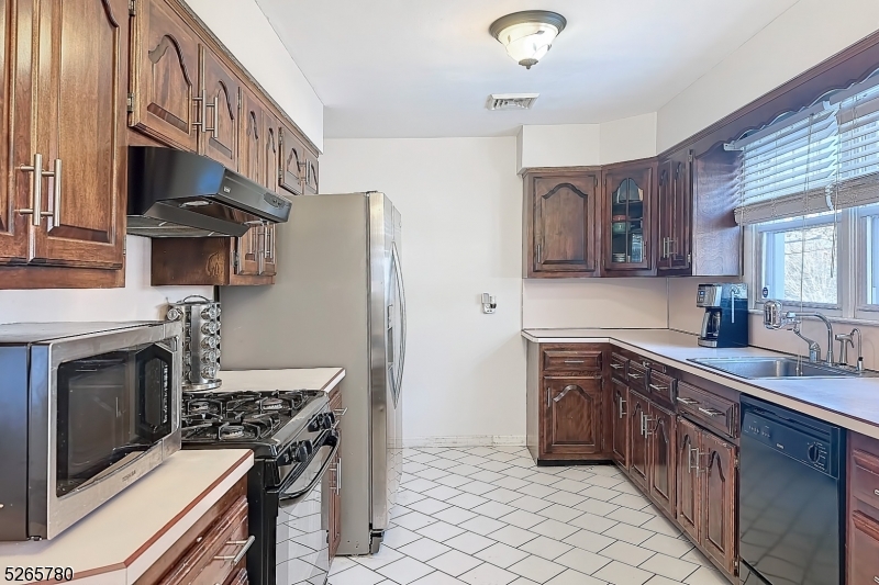 White Meadow Lake - Residential