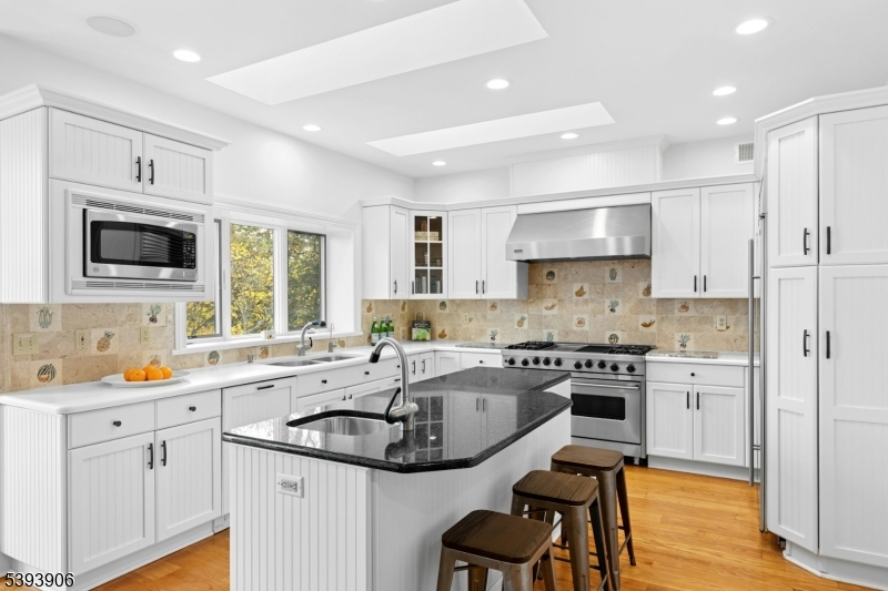 Private Lane - Residential