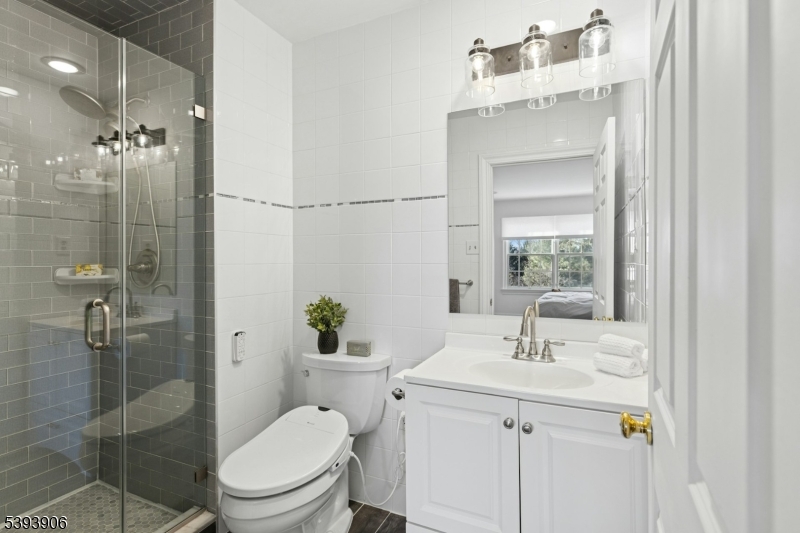 Private Lane - Residential