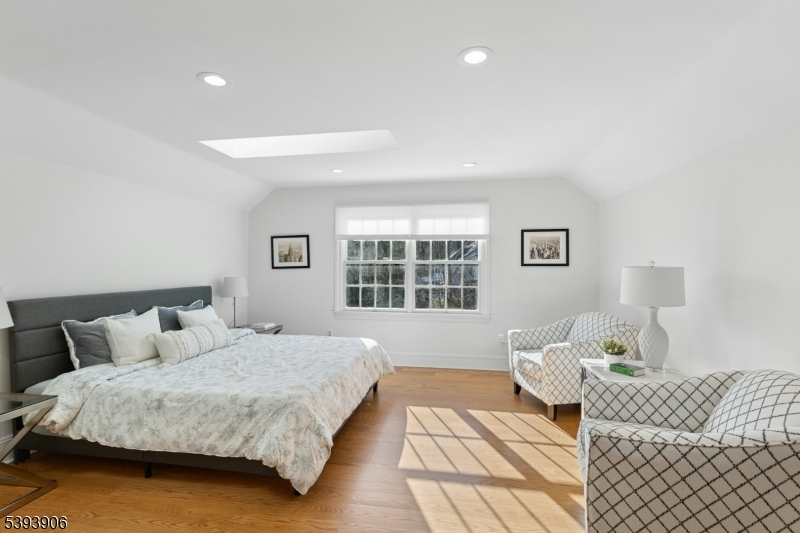 Private Lane - Residential