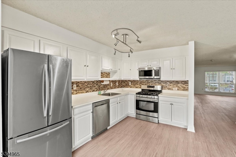 Wynnefield at Somerset - Residential