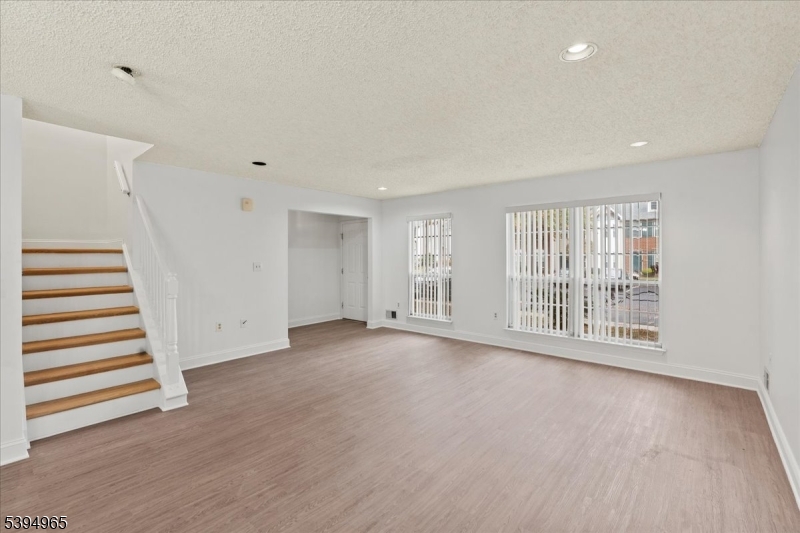 Wynnefield at Somerset - Residential