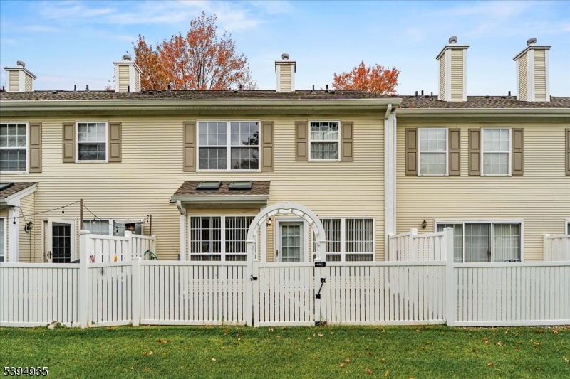 Wynnefield at Somerset - Residential