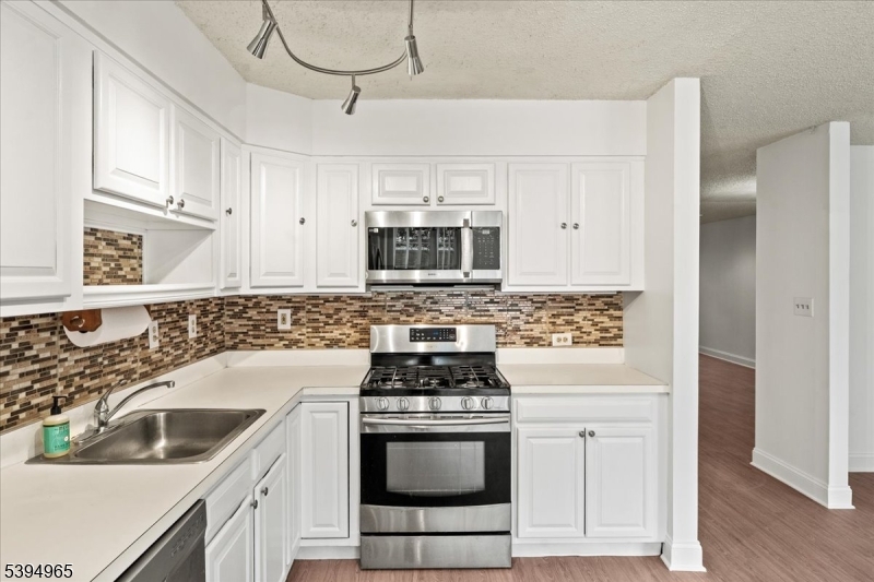 Wynnefield at Somerset - Residential