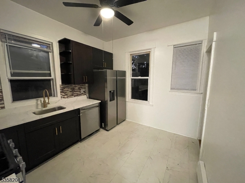 BERGEN/LAFAYETTE - Residential Income