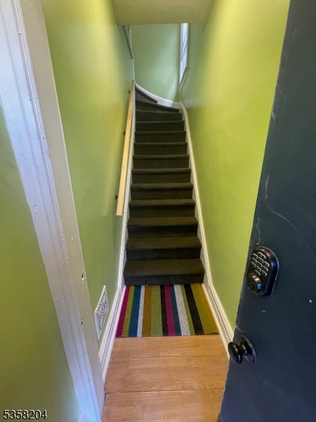 BERGEN/LAFAYETTE - Residential Income