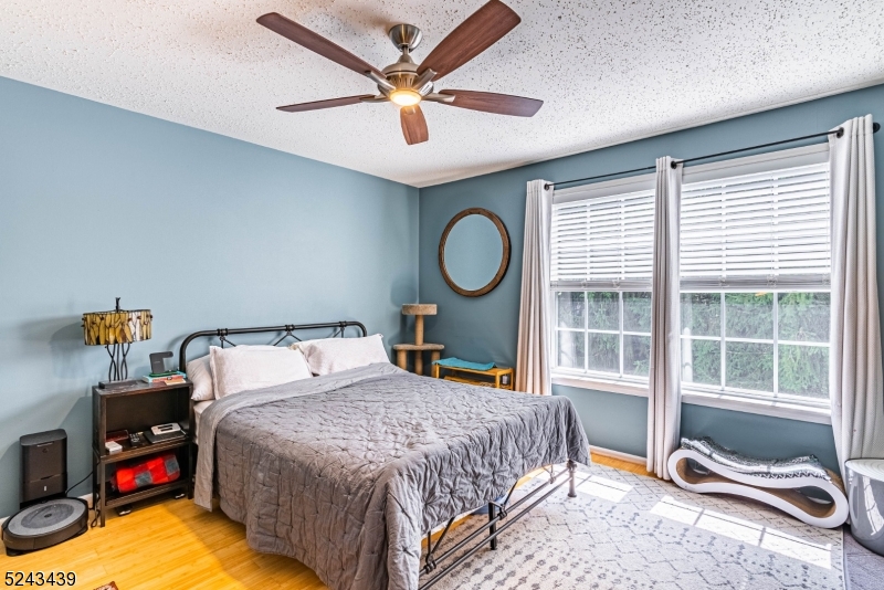 Rose Arbor - Residential