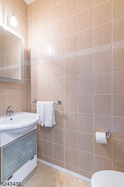 Rose Arbor - Residential