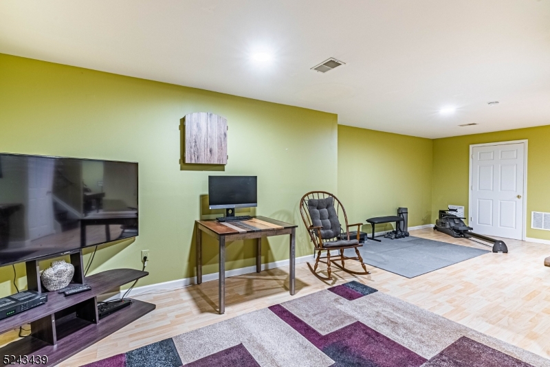 Rose Arbor - Residential