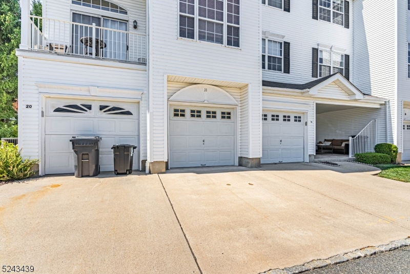 Rose Arbor - Residential