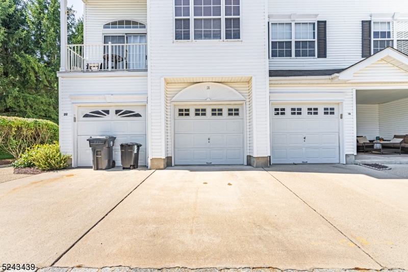 Rose Arbor - Residential