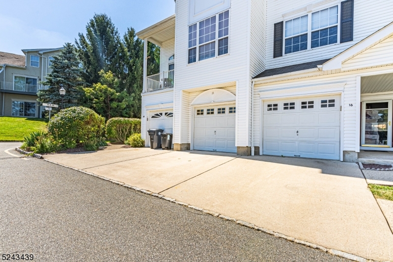 Rose Arbor - Residential