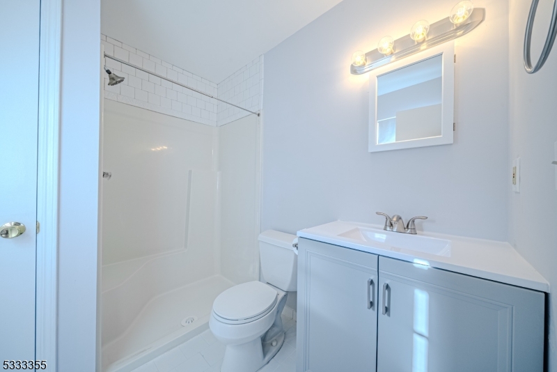 SEASONS GLEN - Residential