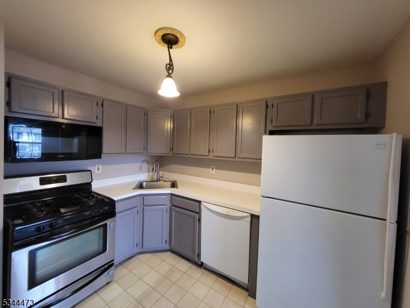 SEASONS GLEN - Residential