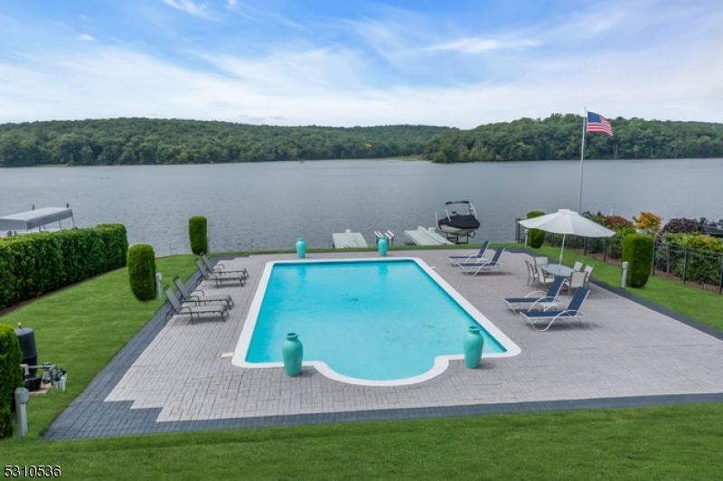 Lake Forest - Residential