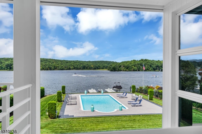 Lake Forest - Residential