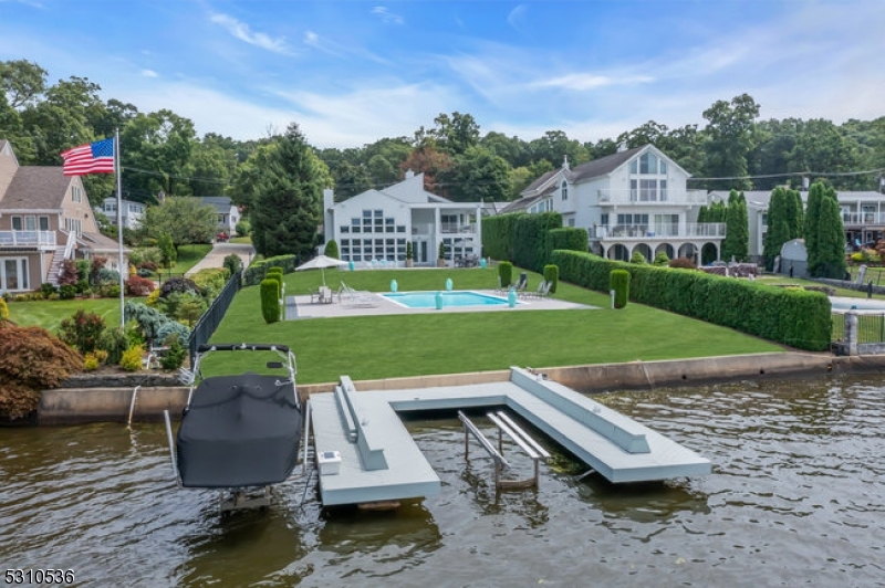 Lake Forest - Residential