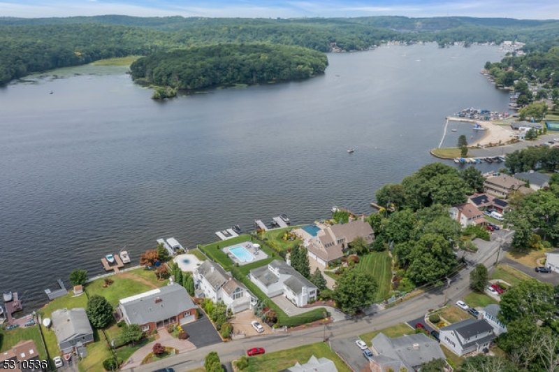 Lake Forest - Residential