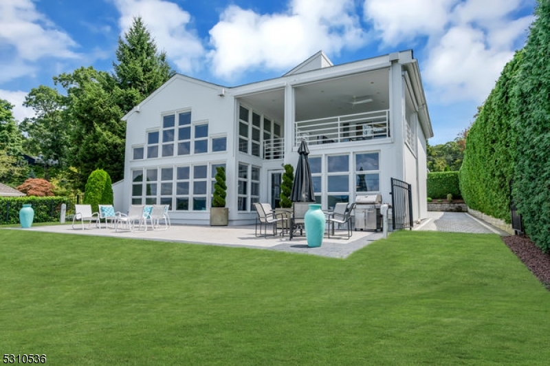 Lake Forest - Residential