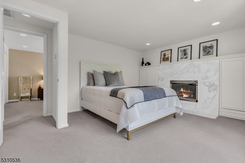 Lake Forest - Residential