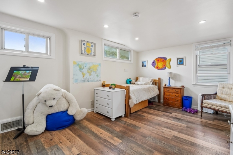 Pleasantdale - Residential