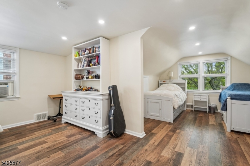 Pleasantdale - Residential