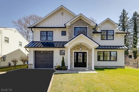 MLS: 3952278