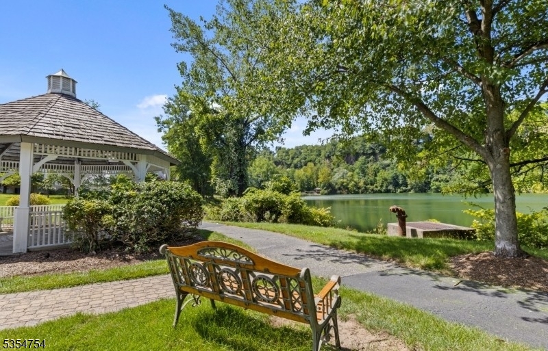 Crown View Manor - Residential