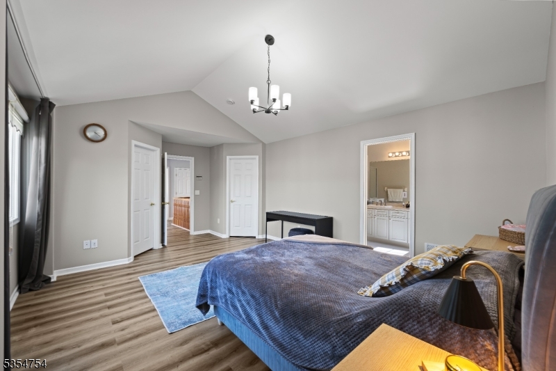 Crown View Manor - Residential