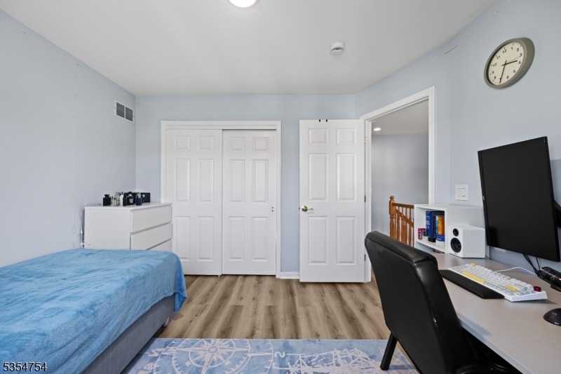 Crown View Manor - Residential