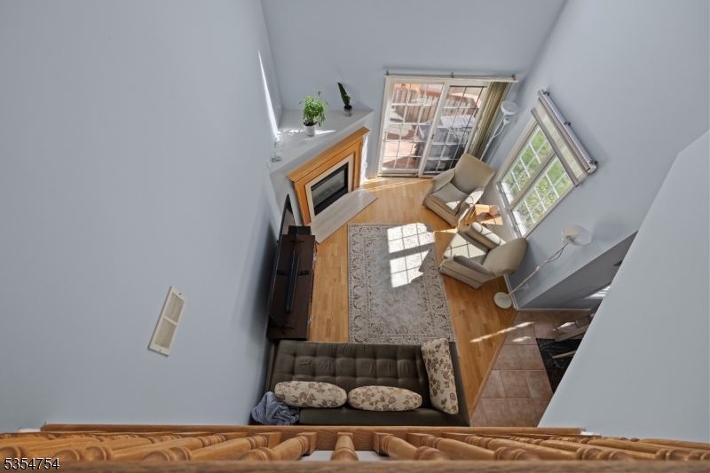 Crown View Manor - Residential