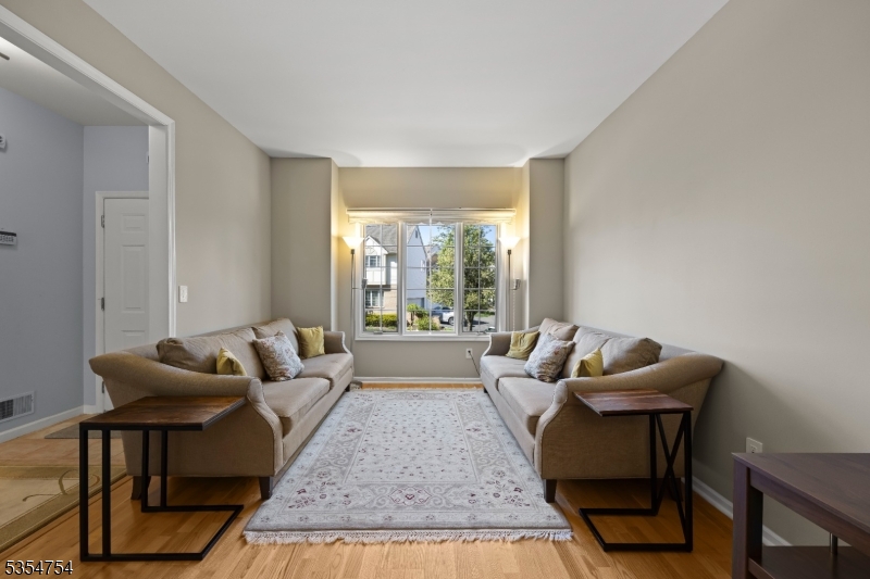 Crown View Manor - Residential