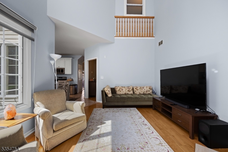 Crown View Manor - Residential